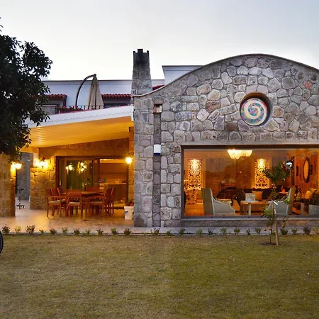 Important Group | Bd410 Luxury 5 Bedroom In فيلة *
