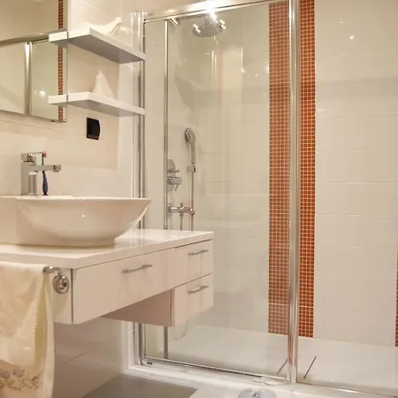 فيلة Important Group | Bd410 Luxury 5 Bedroom In